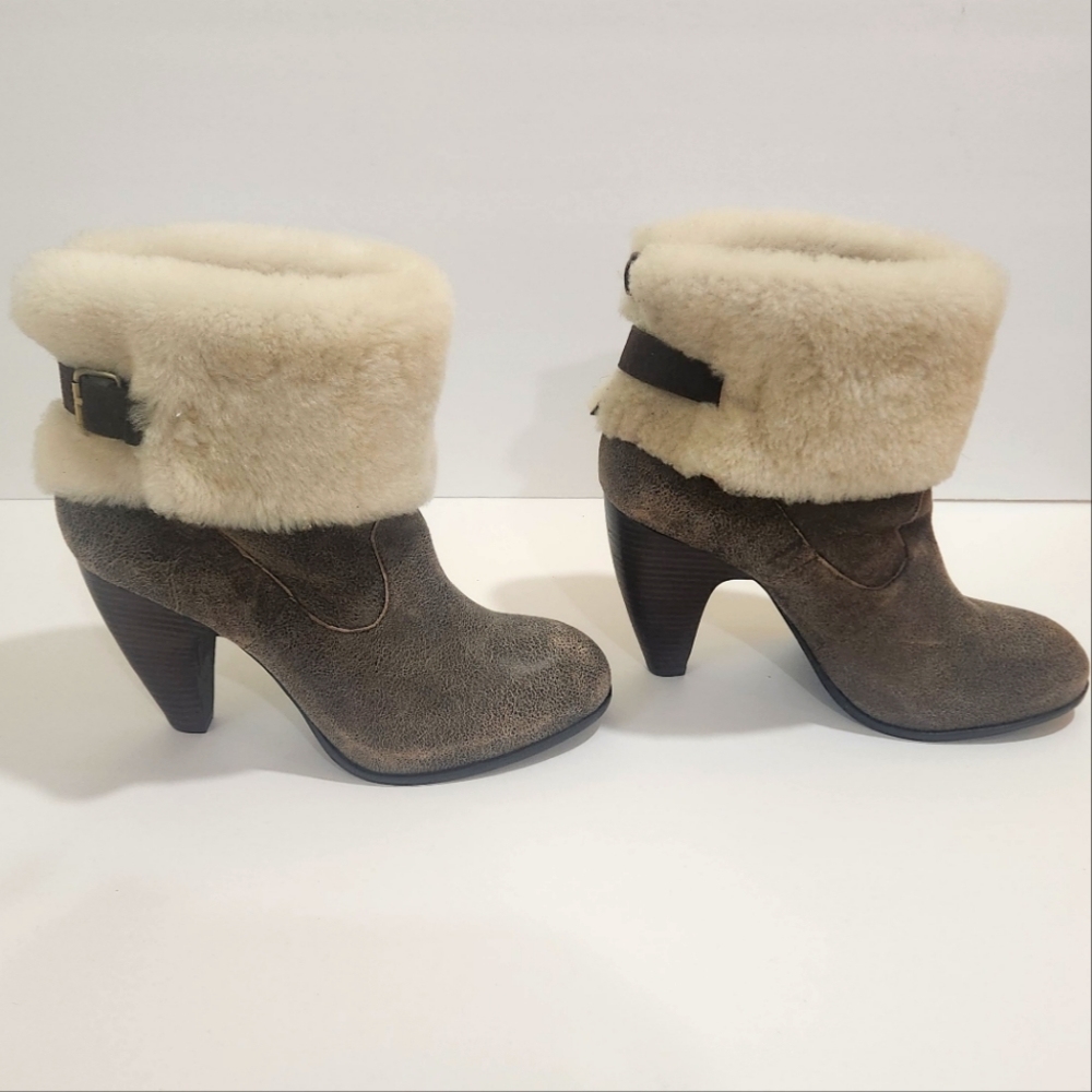 Eddie Bauer Boots Size 9 womens new without tags Never Worn